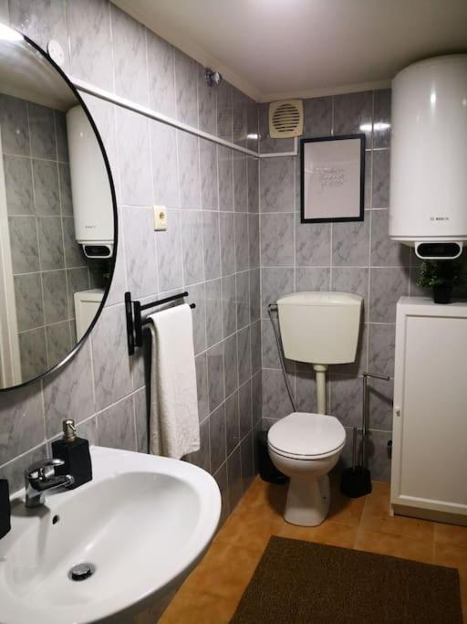 City Center Apartment - Avenida Da Liberdade Lisbon Bagian luar foto